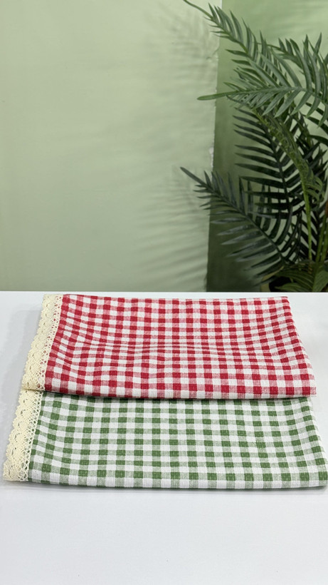 رومیزی چهارخانه نخی